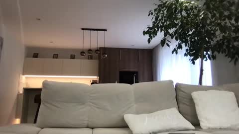 CristianoHailey online show from January 5, 11:26 am