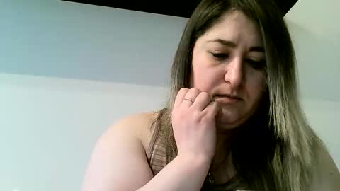 cristina20021991 online show from March 15, 10:29 am