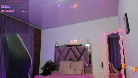 cristy_tay online show from May 7, 11:50 am