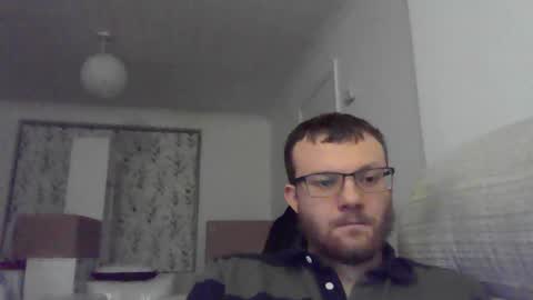 Snapshot of cropper4fun chatting on February 26, 7:21 pm Cropper online show from February 26, 7:21 pm