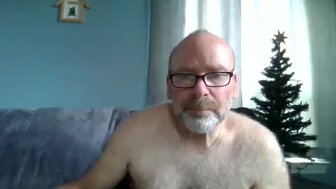 Snapshot of cruising_guy chatting on October 20, 2:33 pm fun guy online show from October 20, 2:33 pm