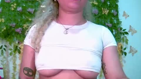 crysrus online show from June 15, 10:02 pm