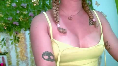 crysrus online show from March 23, 12:48 am