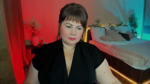 Anna online show from November 8, 7:28 pm