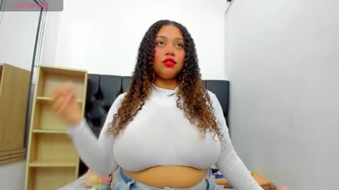 Snapshot of crystal_butterfly1 chatting on March 8, 11:27 am crystal_butterfly1 online show from March 8, 11:27 am