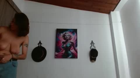 Crystal Blaze online show from April 4, 2:46 pm