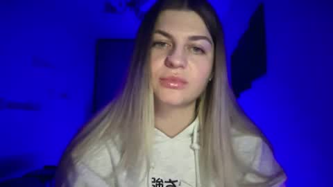 crystalblush01 online show from April 3, 4:25 pm