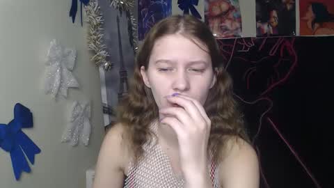 Stella online show from December 17, 7:48 am