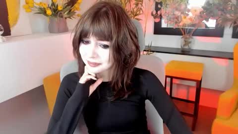 crystallbloom online show from October 20, 4:28 am