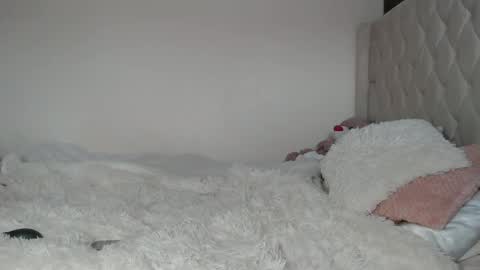 MissCrystal online show from January 10, 2:45 pm