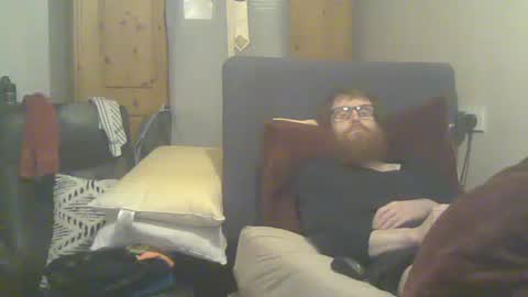 chris online show from May 10, 12:39 am