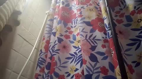 Snapshot of csmiffins chatting on September 29, 8:13 am csmiffins online show from September 29, 8:13 am