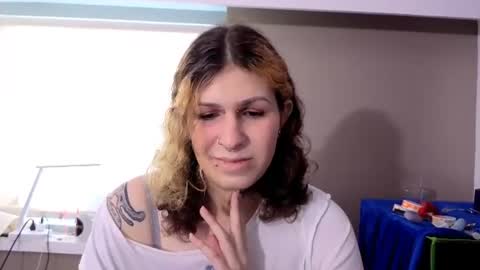 cuddleavenue online show from June 12, 7:57 pm