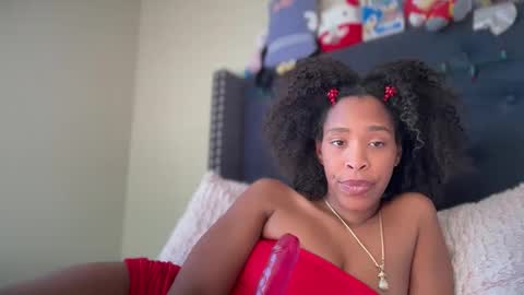 cum2charmxx online show from December 17, 6:36 pm