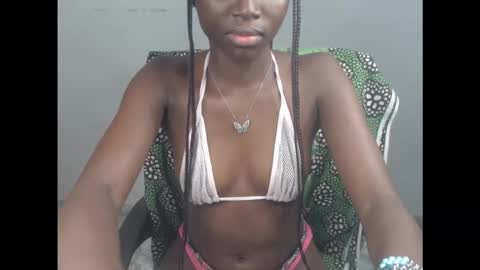Snapshot of cum_ebony_xsecret chatting on October 4, 8:23 am sophie online show from October 4, 8:23 am