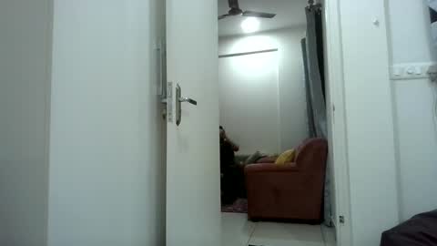 Cumms Cam online show from March 1, 5:38 pm