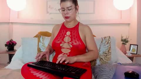 Cumming Loving online show from January 9, 10:15 pm