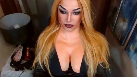 Cattaleya online show from December 18, 7:14 am