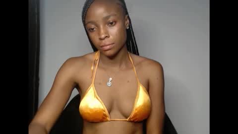 Snapshot of cupidxdoll chatting on October 4, 7:11 pm cupidxdoll online show from October 4, 7:11 pm