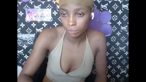 Snapshot of cupidxdoll chatting on March 10, 2:28 am cupidxdoll online show from March 10, 2:28 am