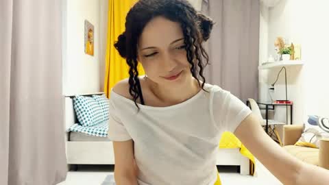 Kira online show from May 27, 12:39 am