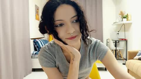 Kira online show from May 4, 11:55 pm