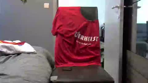 curlyfurly online show from November 18, 8:28 am