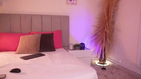 Samantha online show from September 12, 4:31 pm