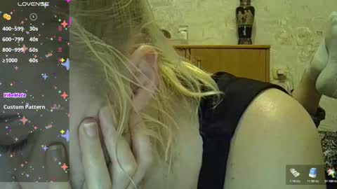 Curvy online show from March 17, 8:14 pm