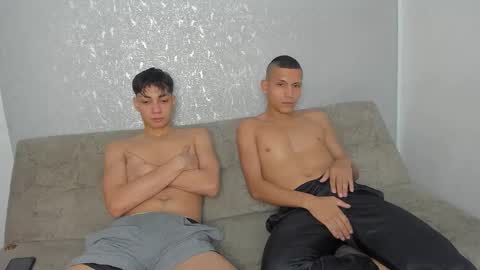 ARTURO-18  MATIAS-18  NIKOLAY-19  HADES-18  GABO-19 online show from February 19, 7:46 pm