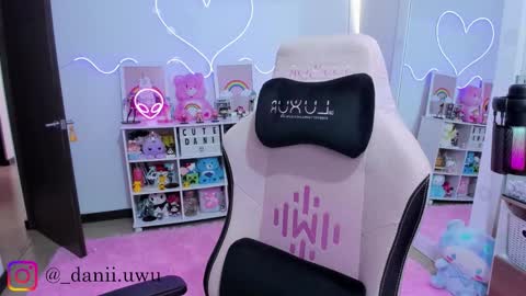 Dani  online show from February 9, 2:21 pm