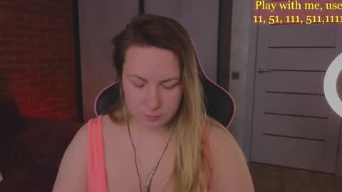 Snapshot of cute_darina chatting on February 26, 5:35 am Everyday stream in the same time online show from February 26, 5:35 am