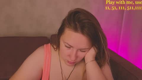 Snapshot of cute_darina chatting on October 4, 2:20 am Everyday stream in the same time online show from October 4, 2:20 am