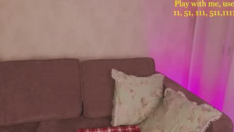 Snapshot of cute_darina chatting on September 25, 1:56 am Everyday stream in the same time online show from September 25, 1:56 am