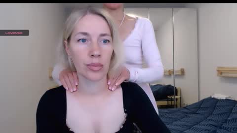 cute_lion_ online show from October 19, 12:10 pm