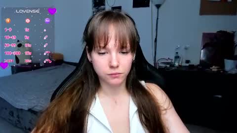 Emily online show from July 30, 10:05 am