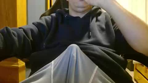 Cuteboy090 online show from May 13, 10:19 pm