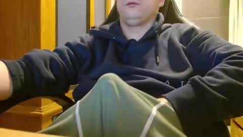 Cuteboy090 online show from May 12, 10:08 pm