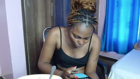 cutebuu online show from November 25, 8:02 am