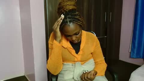 cutebuu online show from December 5, 6:27 pm