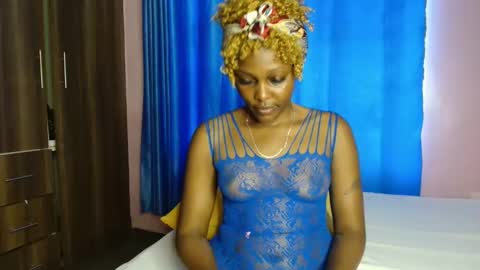 cutebuu online show from October 28, 12:06 pm