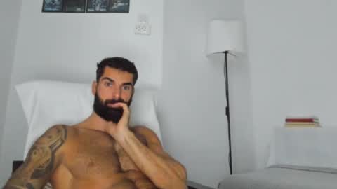 Snapshot of cuteeboy chatting on October 5, 7:28 am cuteeboy online show from October 5, 7:28 am