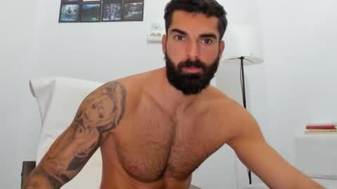 Snapshot of cuteeboy chatting on October 6, 7:37 am cuteeboy online show from October 6, 7:37 am