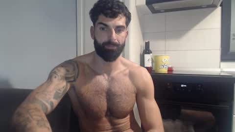 cuteeboy online show from December 4, 10:42 pm