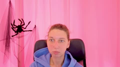 Elli online show from November 11, 11:34 am