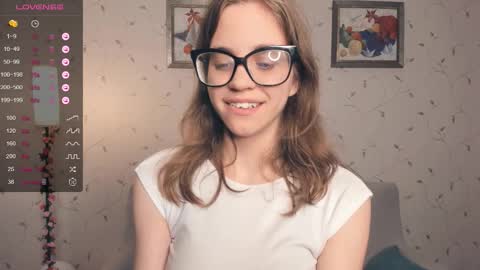 Snapshot of cutefluffy chatting on October 11, 7:50 pm Melisa online show from October 11, 7:50 pm