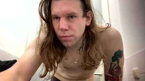 Cutegoth online show from December 4, 10:40 am