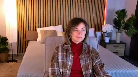 cutemirage online show from May 29, 2:59 pm