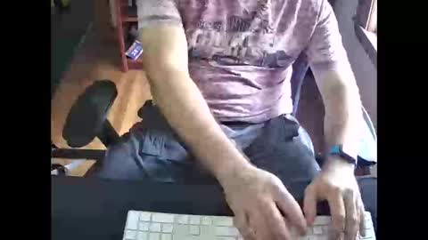 Snapshot of cutenerd15 chatting on September 9, 3:23 pm cutenerd15 online show from September 9, 3:23 pm