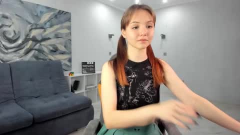 Snapshot of cutetous chatting on September 29, 1:21 pm Julia online show from September 29, 1:21 pm